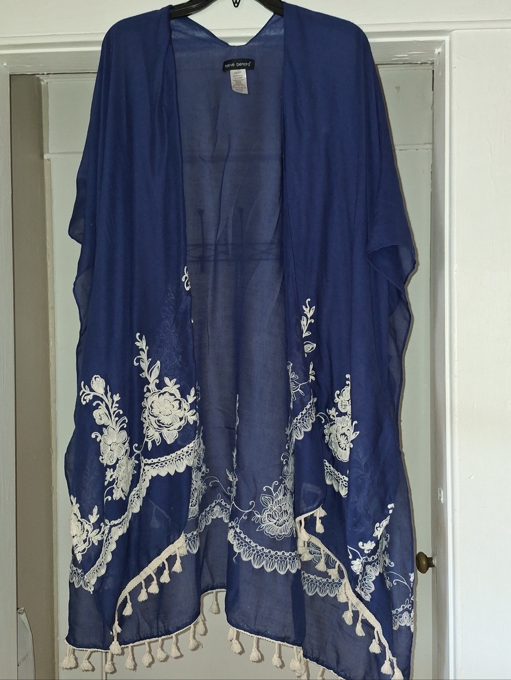Harve Benard Cardigan Shawl With Embroidered Floral